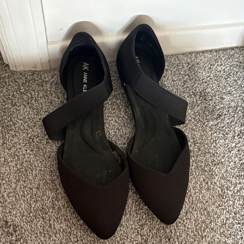 Anne Klein Women's Elegant Black Loafers